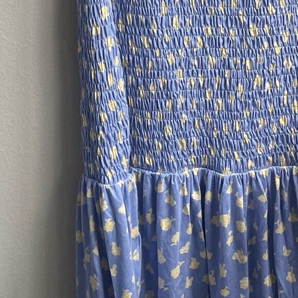 Medium French Connection floral summer dress -NWT - Picture 3 of 7